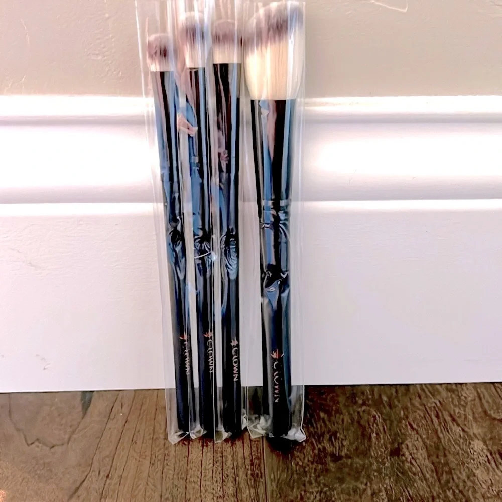 NEW Crown Makeup Brushes